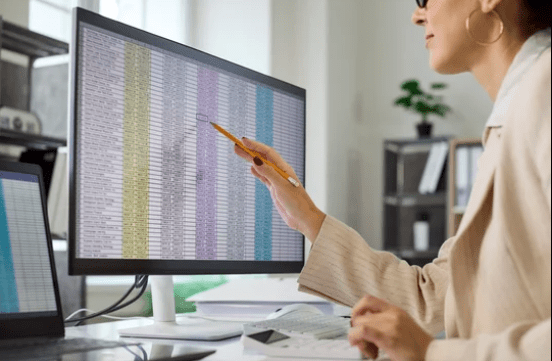 Data Analyst Career Roadmap: Beginner to Senior Level.
